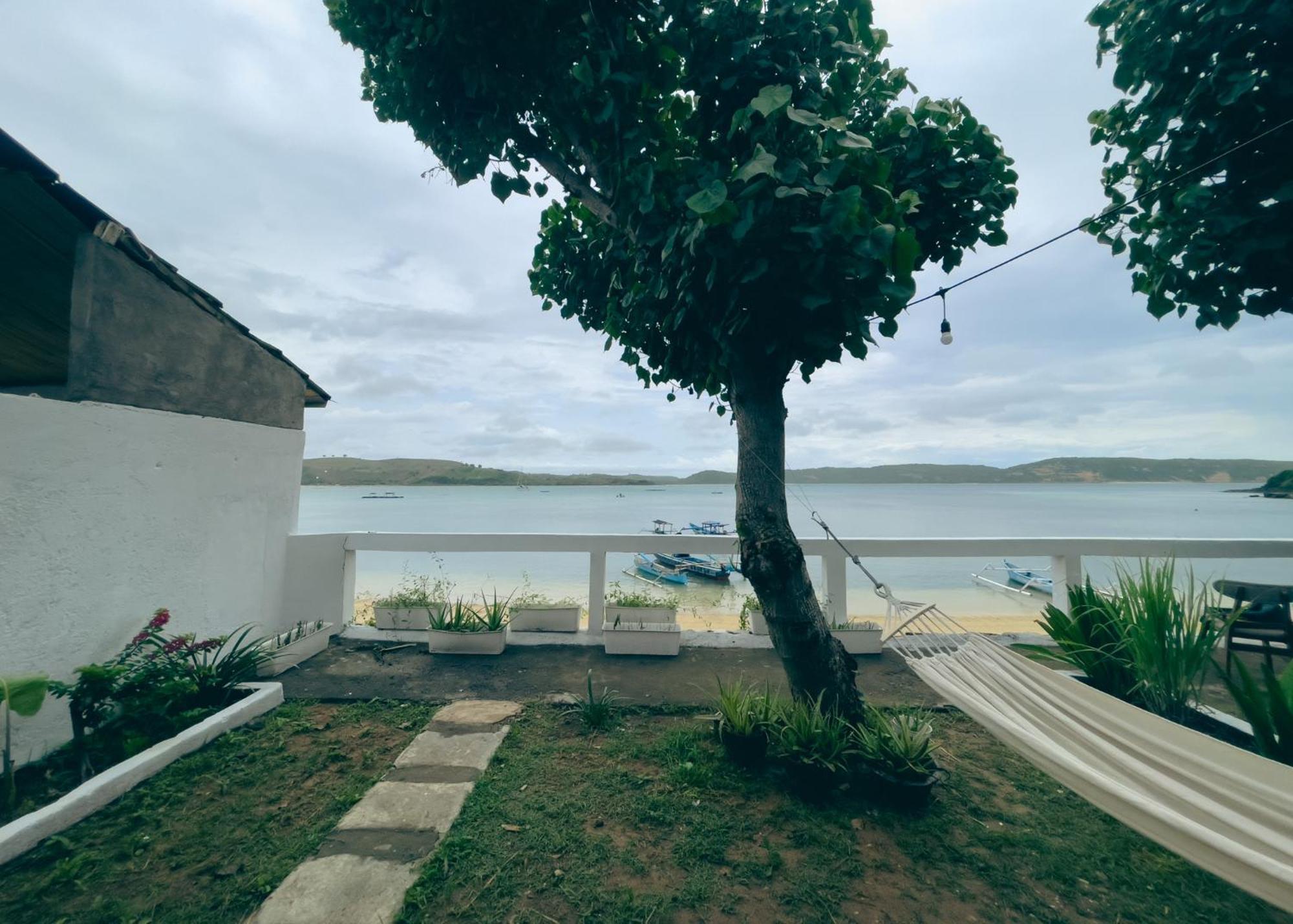 Surf Shack Grupuk Ξενοδοχείο Bumbang Εξωτερικό φωτογραφία
